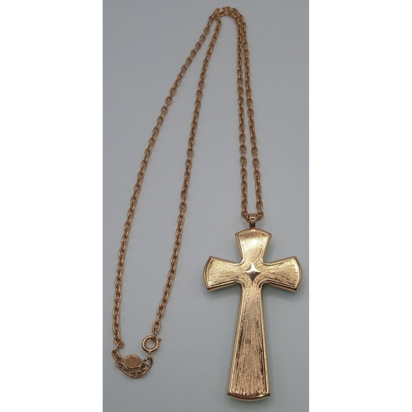 Avon Faux Jade Juliet Cross Pendant Gold Tone Necklace Vintage 1975 Signed - Picture 8 of 10
